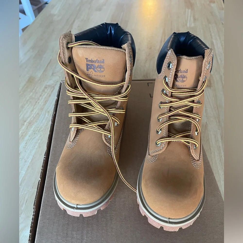 Timberland Pro - Women’s sz 7 - steel toe - tan. NWT, never worn. - Picture 6 of 7